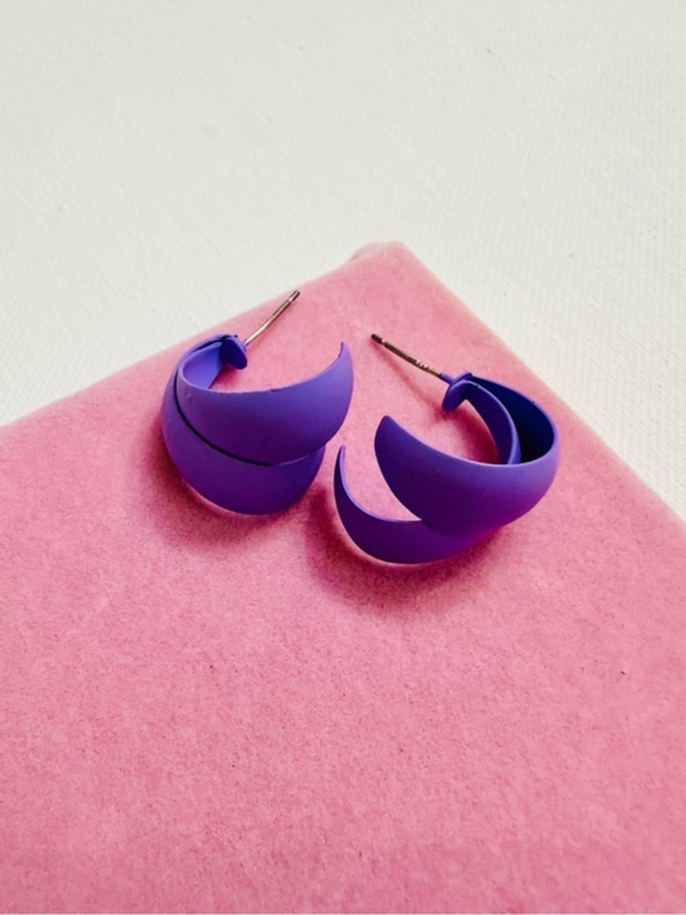 NWT Purple Curved Hoop Earrings